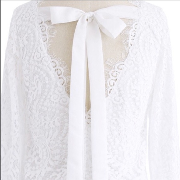 Lace Me Out Backless V-Neck Top in White XS - Picture 4 of 7